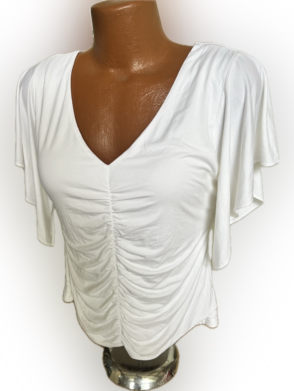 Soft Surroundings white ruched flutter sleeve top lovely condition! L 💕 NWT